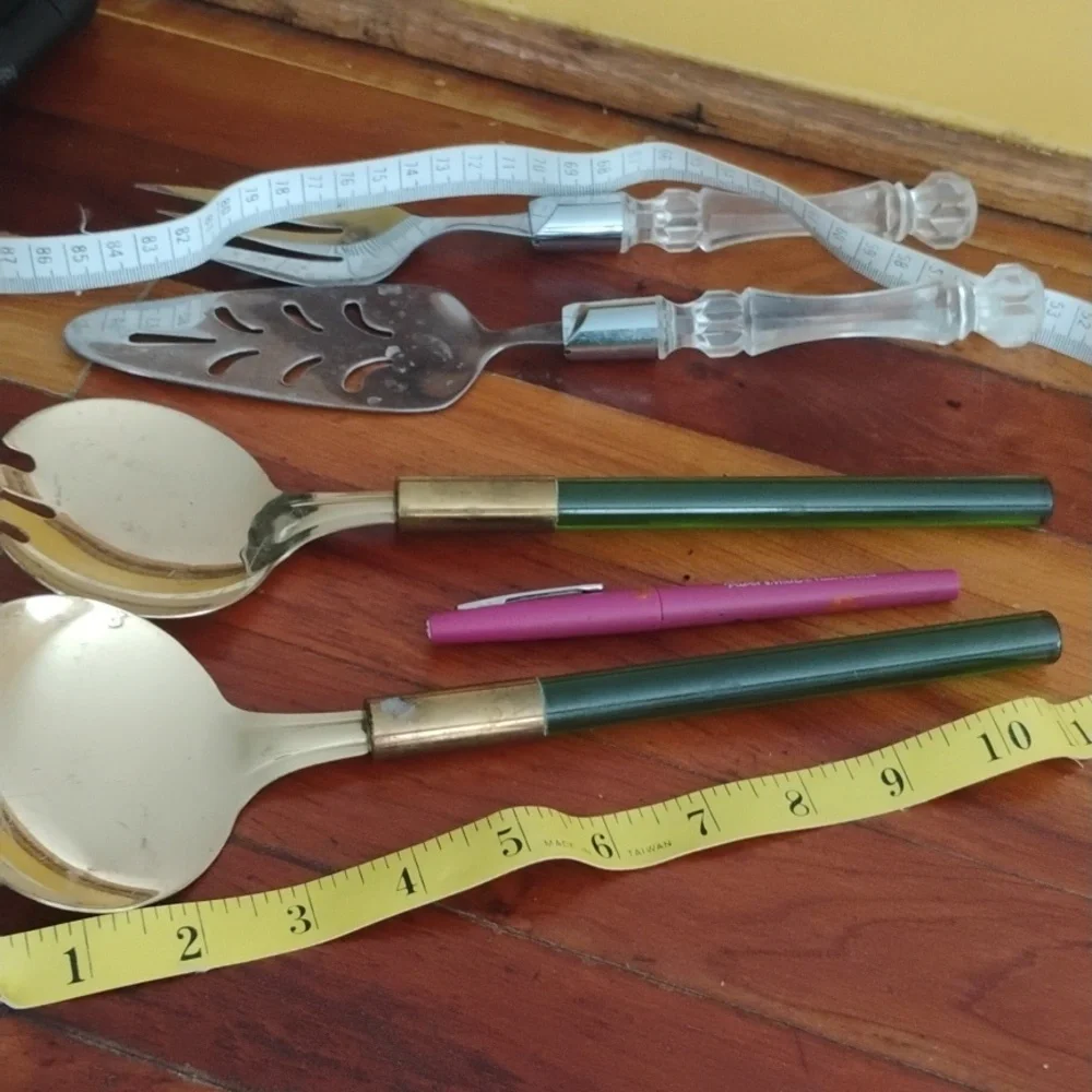 MCM GREEN LUCITE SALAD/PASTA TONGS EPLVC